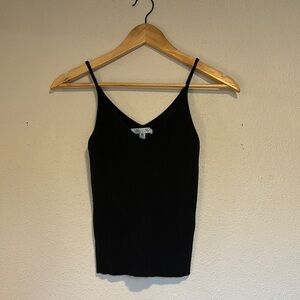 She + Sky Black V-Neck Sleeveless Camisole